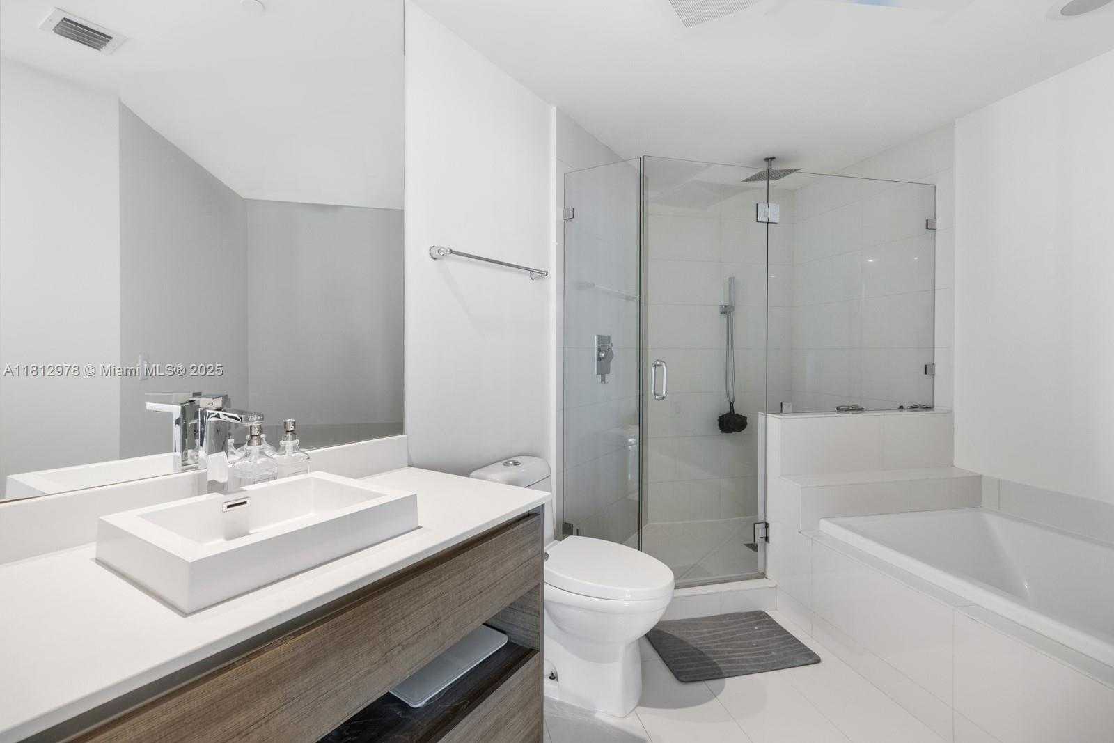 Small Image of 1100 SOUTH MIAMI AVE #2801, Miami Number 14