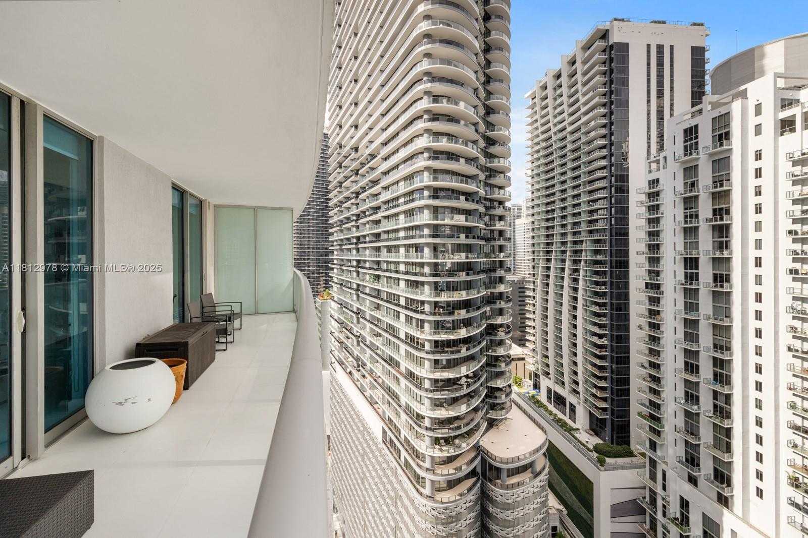 Small Image of 1100 SOUTH MIAMI AVE #2801, Miami Number 20
