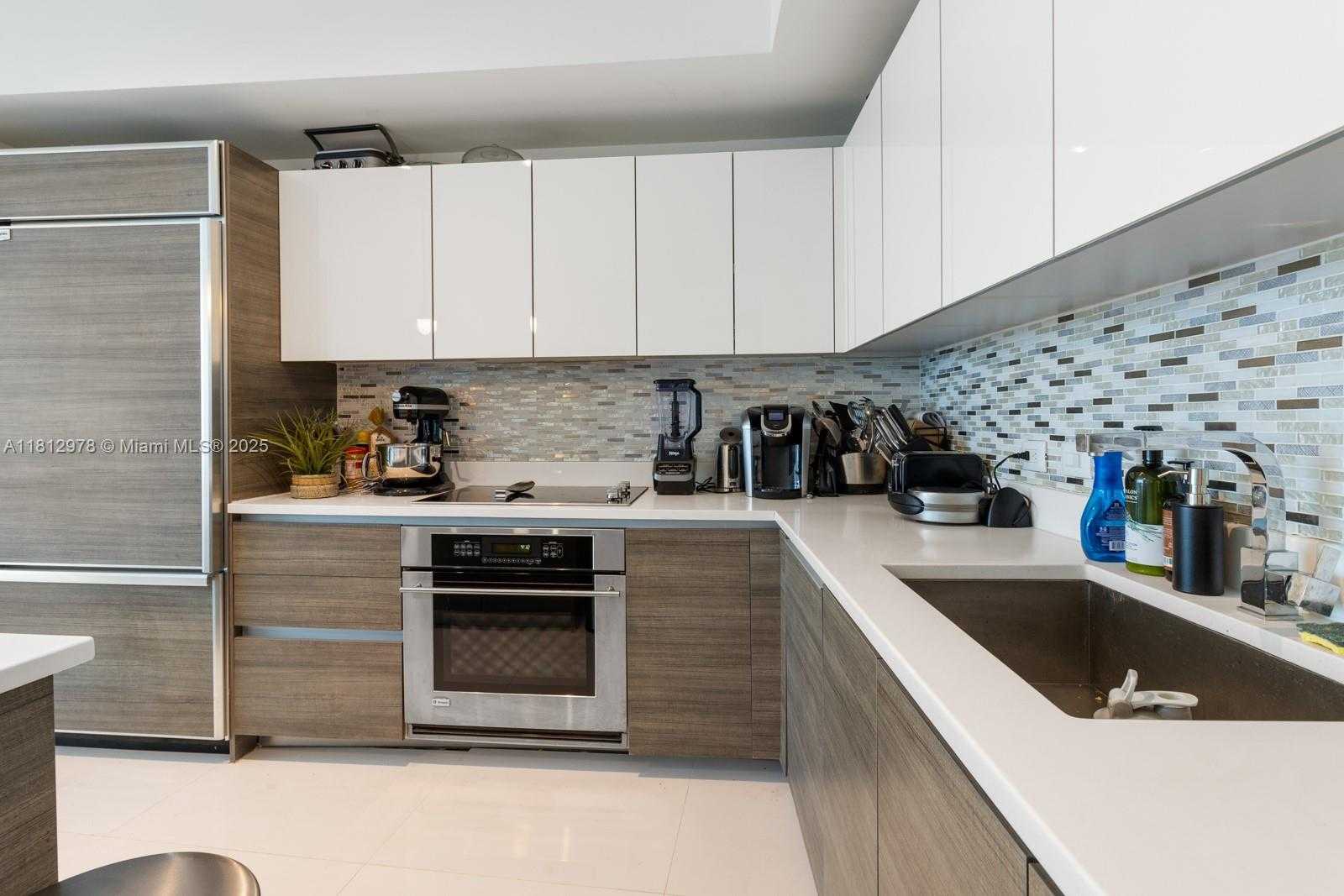 Small Image of 1100 SOUTH MIAMI AVE #2801, Miami Number 7