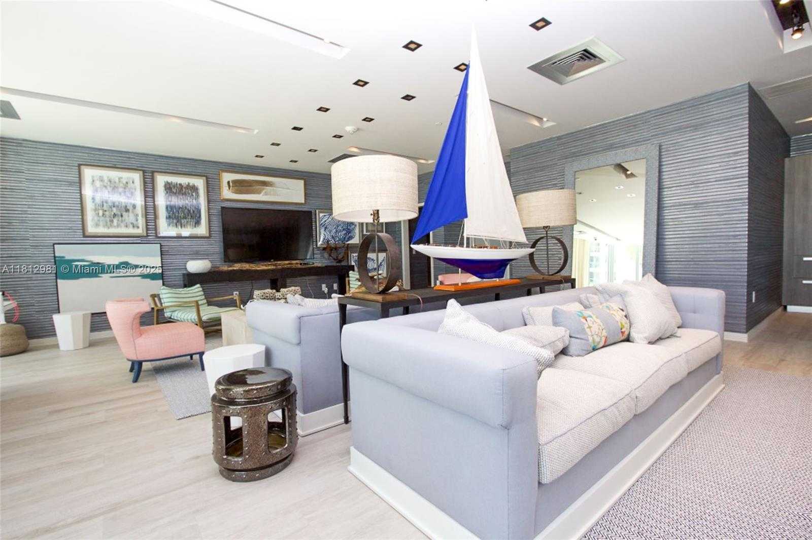 Small Image of 2900 NORTH EAST 7TH AVE #1805, Miami Number 9
