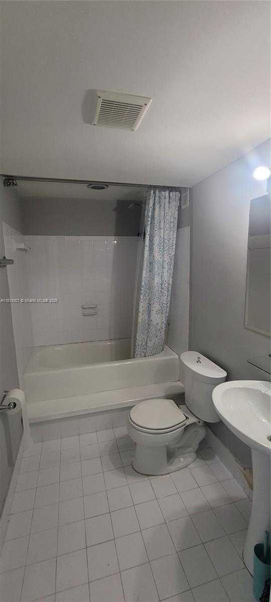 Small Image of 1251 NORTH EAST 108TH ST #606, Miami Number 12