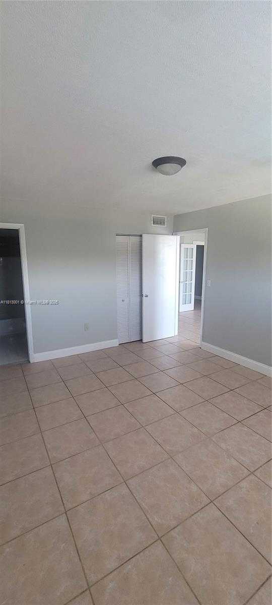 Small Image of 1251 NORTH EAST 108TH ST #606, Miami Number 18