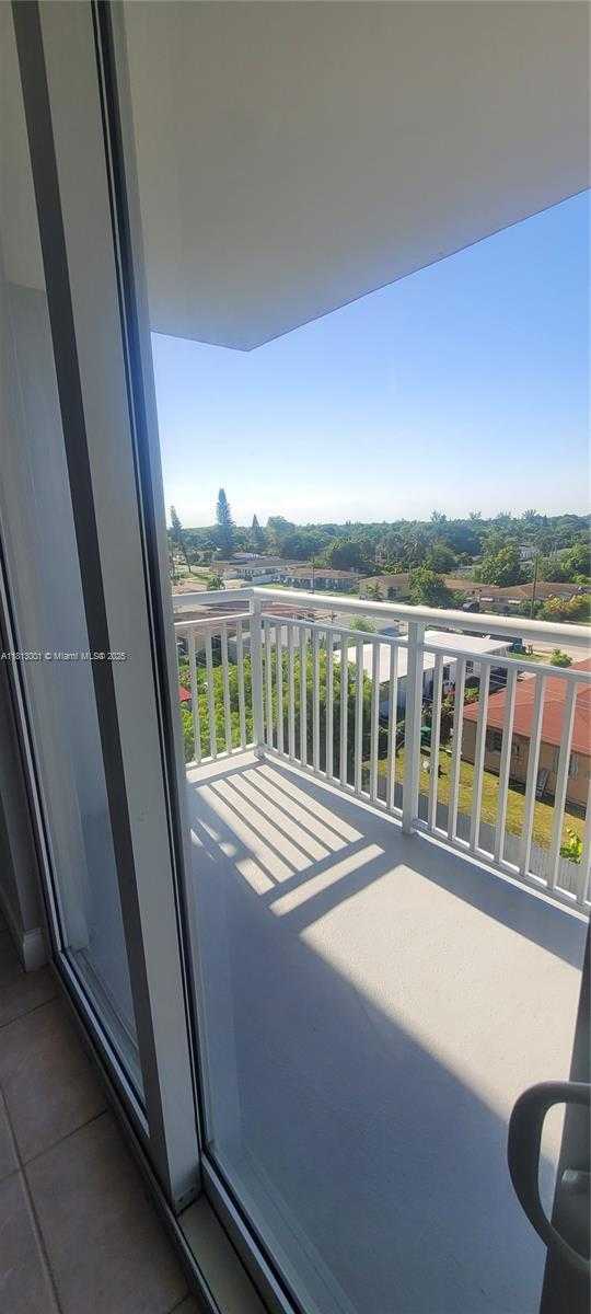 Small Image of 1251 NORTH EAST 108TH ST #606, Miami Number 2