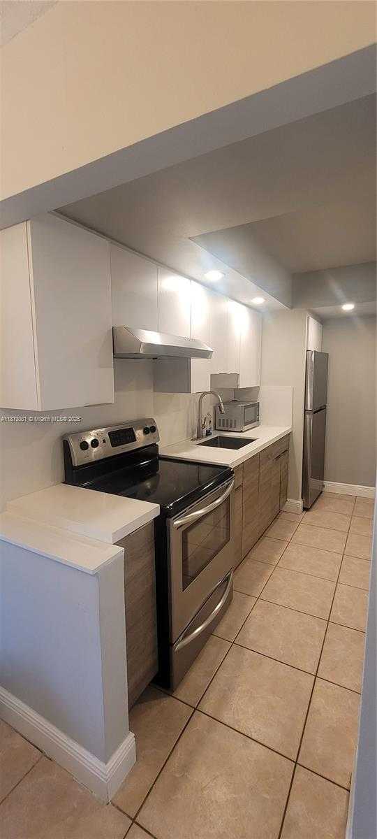 Small Image of 1251 NORTH EAST 108TH ST #606, Miami Number 3