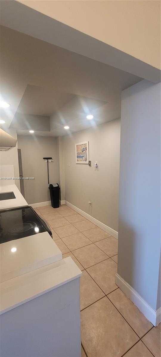 Small Image of 1251 NORTH EAST 108TH ST #606, Miami Number 4