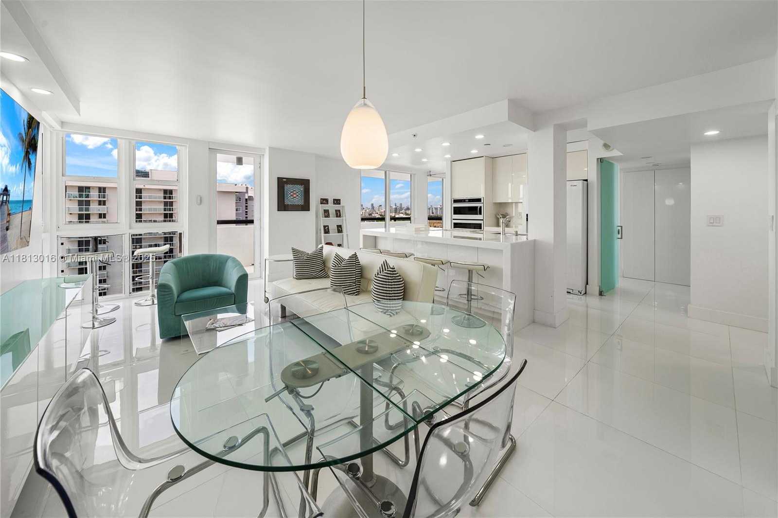 Small Image of 2555 COLLINS AVE #1714, Miami Beach Number 27