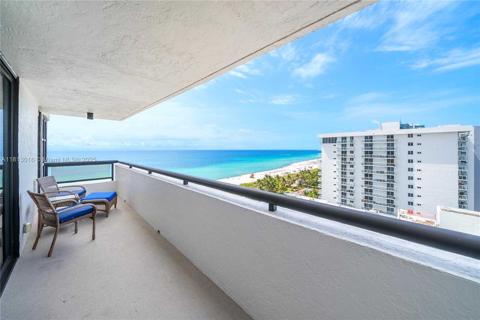 Small Image of 2555 COLLINS AVE #1714, Miami Beach Number 30