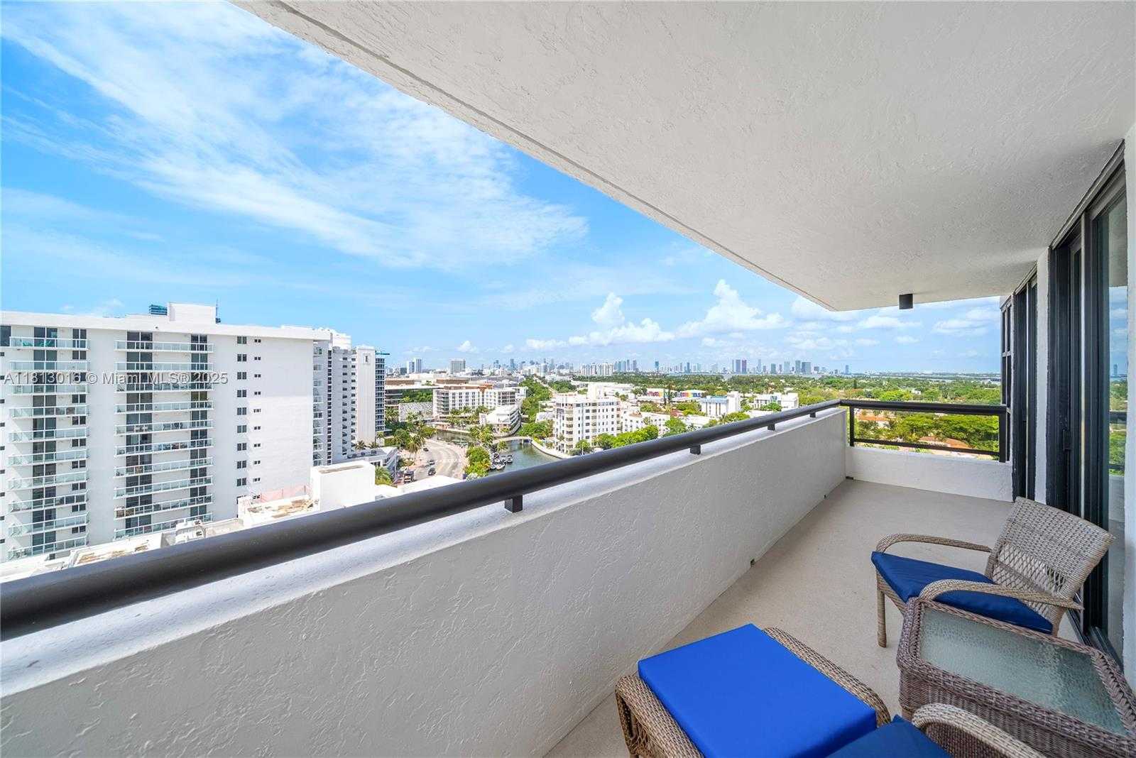 Small Image of 2555 COLLINS AVE #1714, Miami Beach Number 32