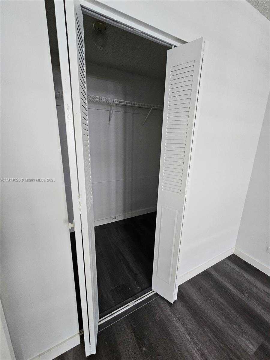 Small Image of 447 NORTH EAST 195TH ST #220, Miami Number 11