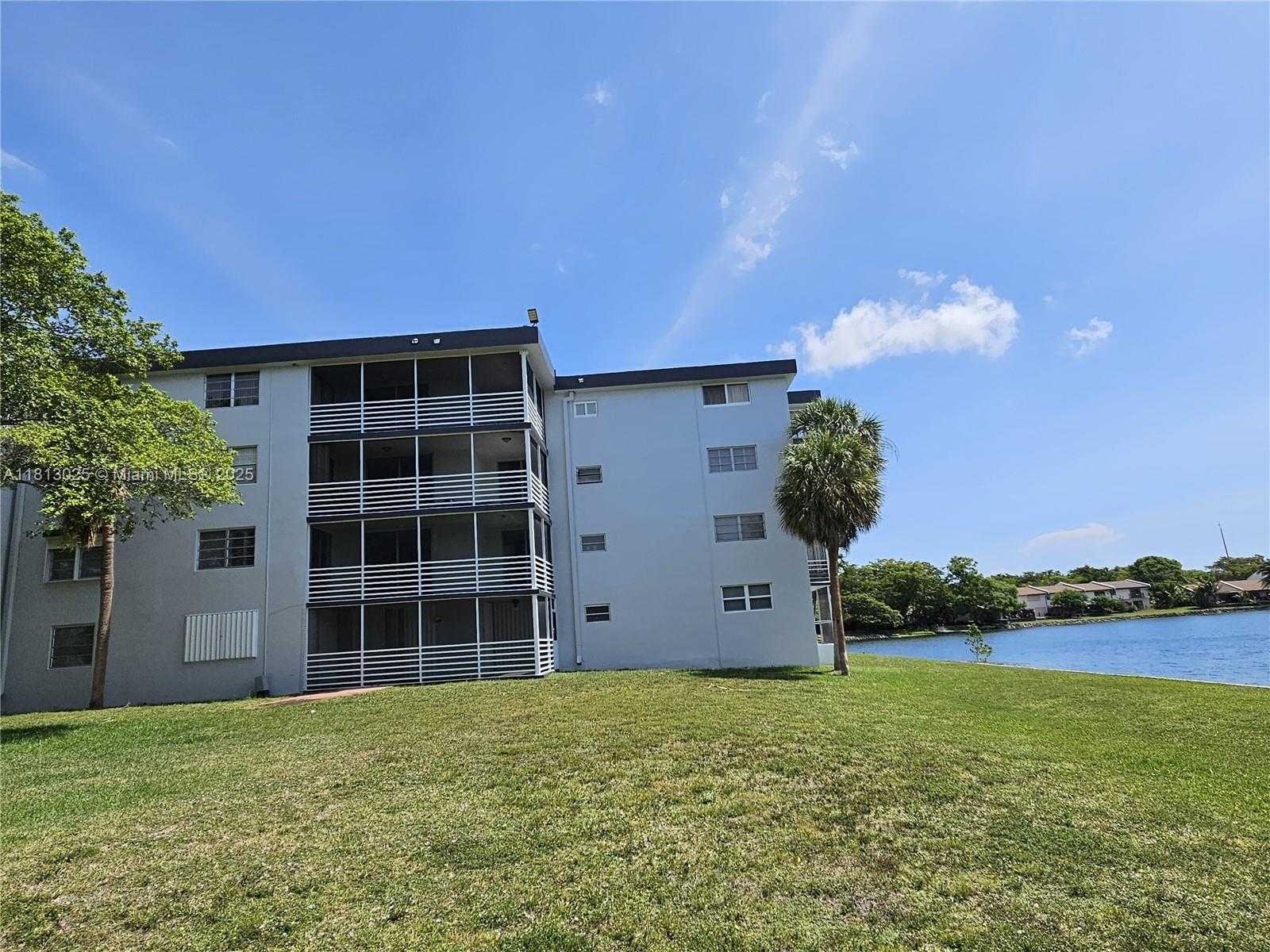 Small Image of 447 NORTH EAST 195TH ST #220, Miami Number 24