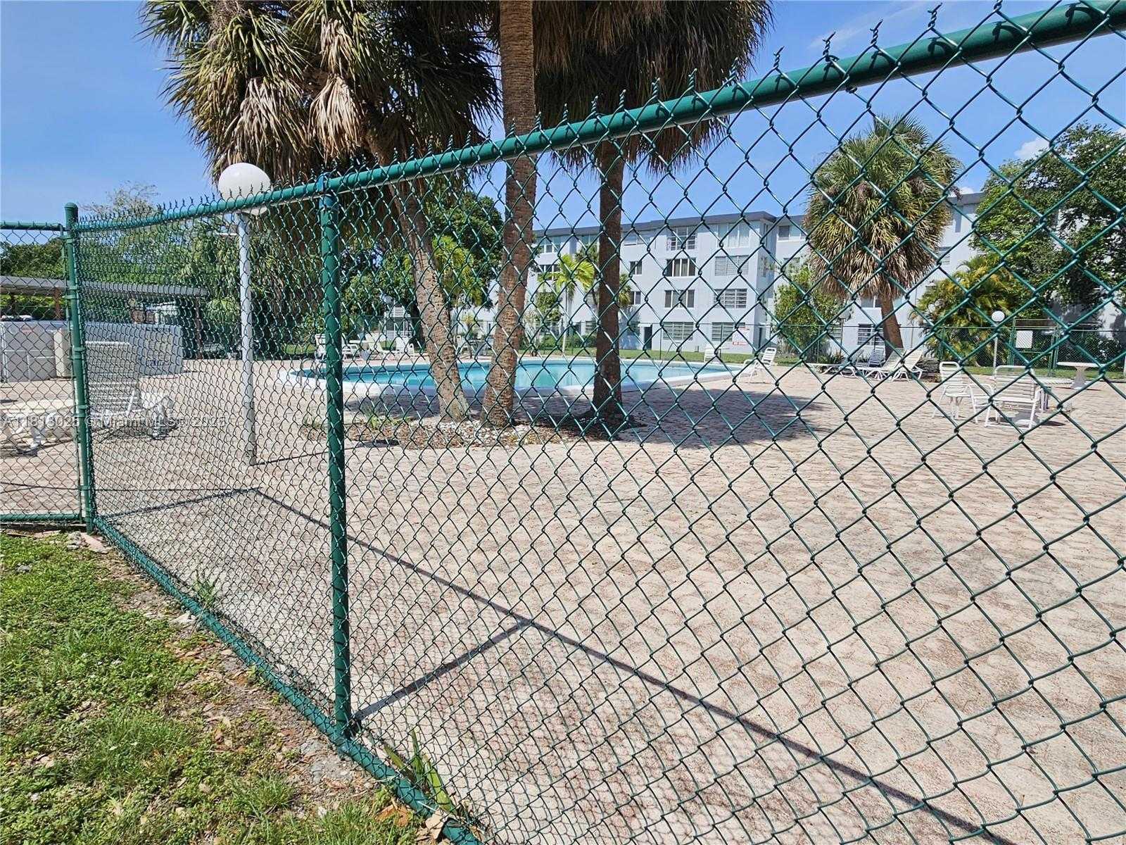 Small Image of 447 NORTH EAST 195TH ST #220, Miami Number 26