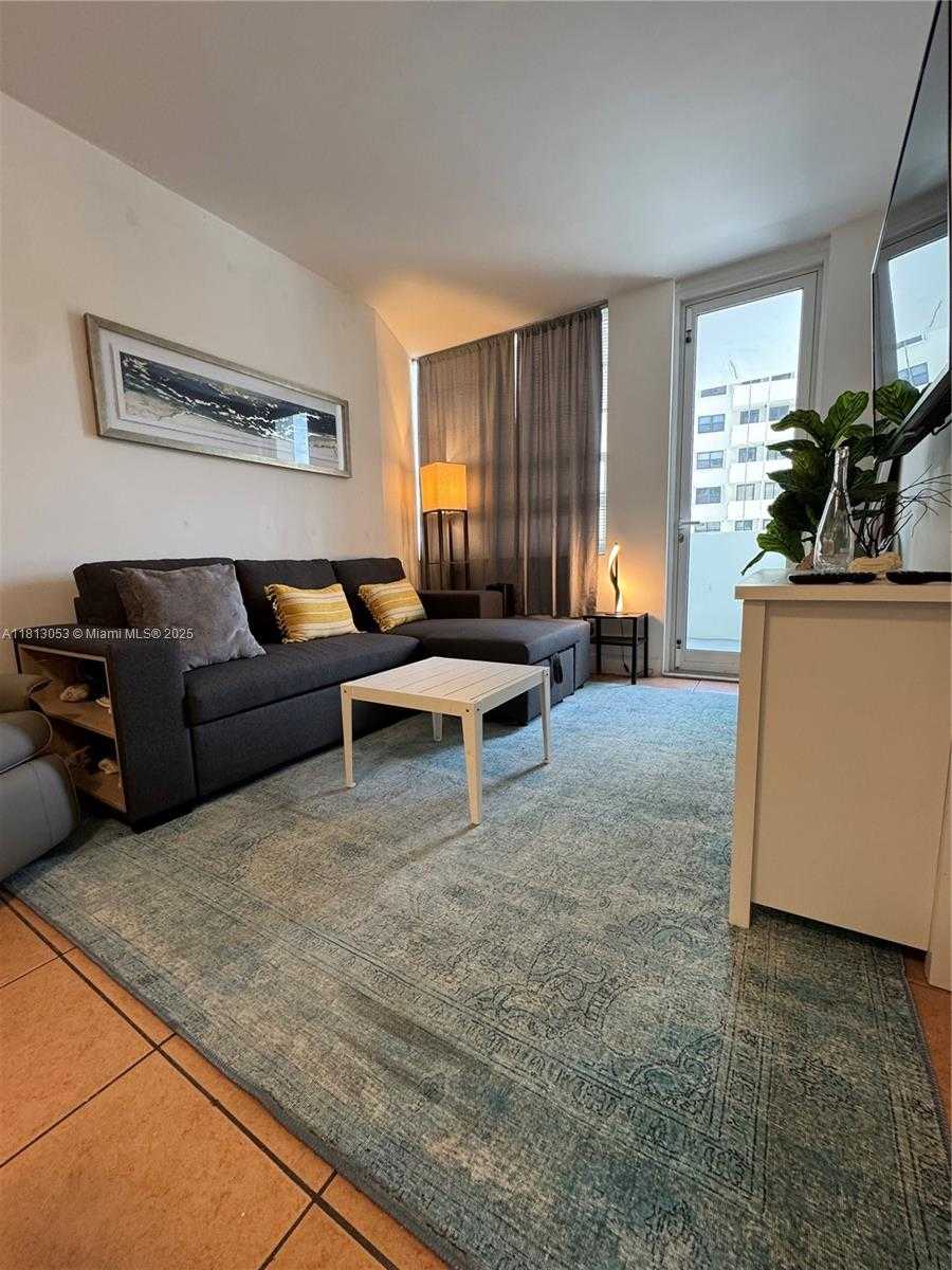 Small Image of 100 LINCOLN RD #303, Miami Beach Number 4