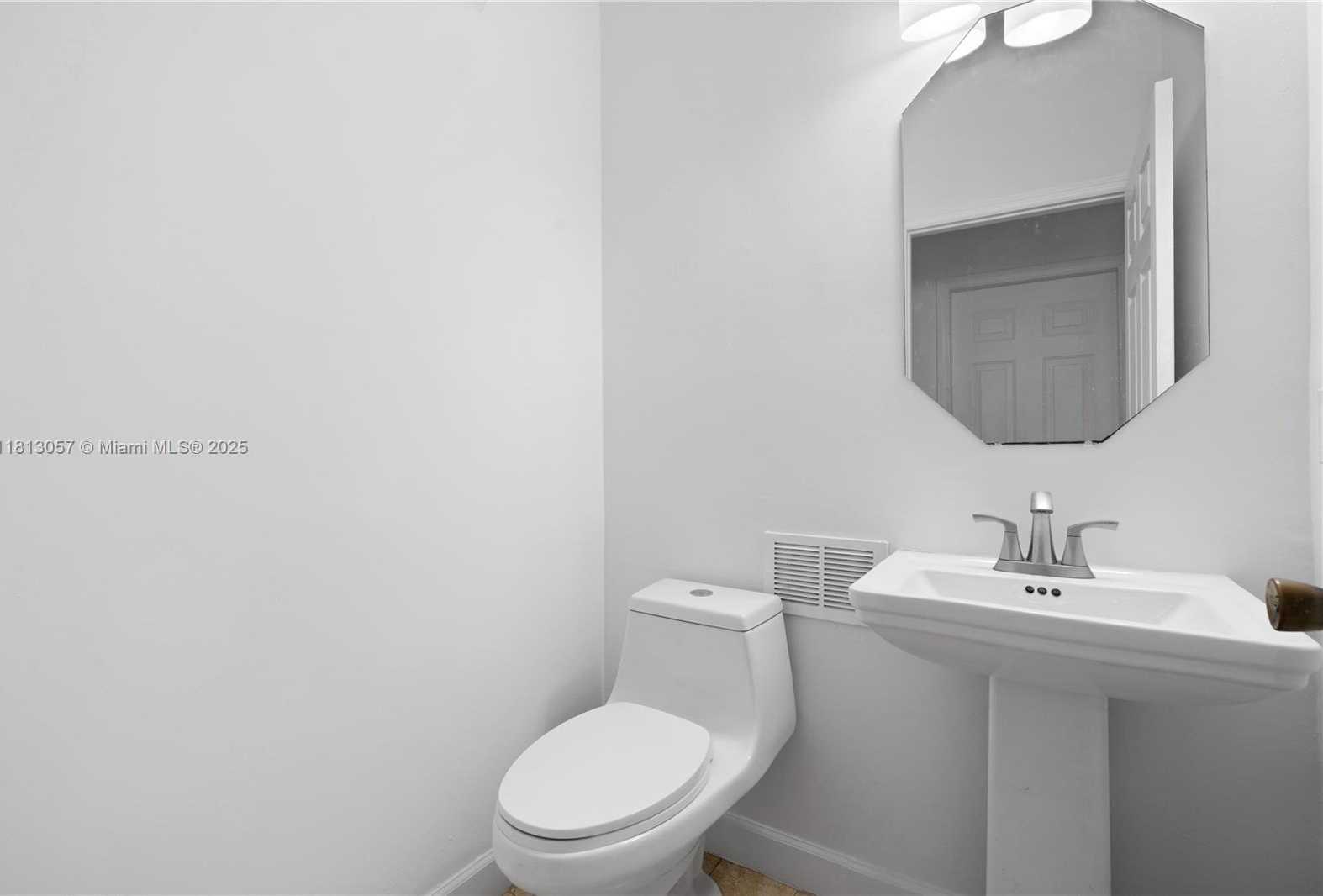 Small Image of 1180 NORTH EAST 41ST AVE, Homestead Number 8