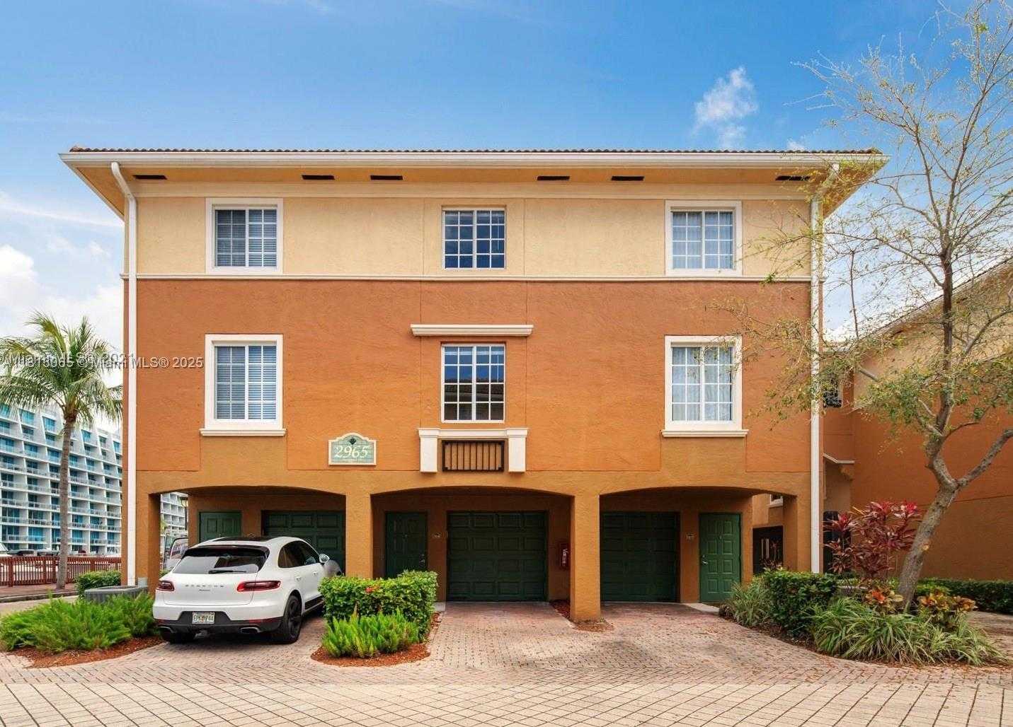 Small Image of 2965 NORTH EAST 185TH ST #1518, Aventura Number 3