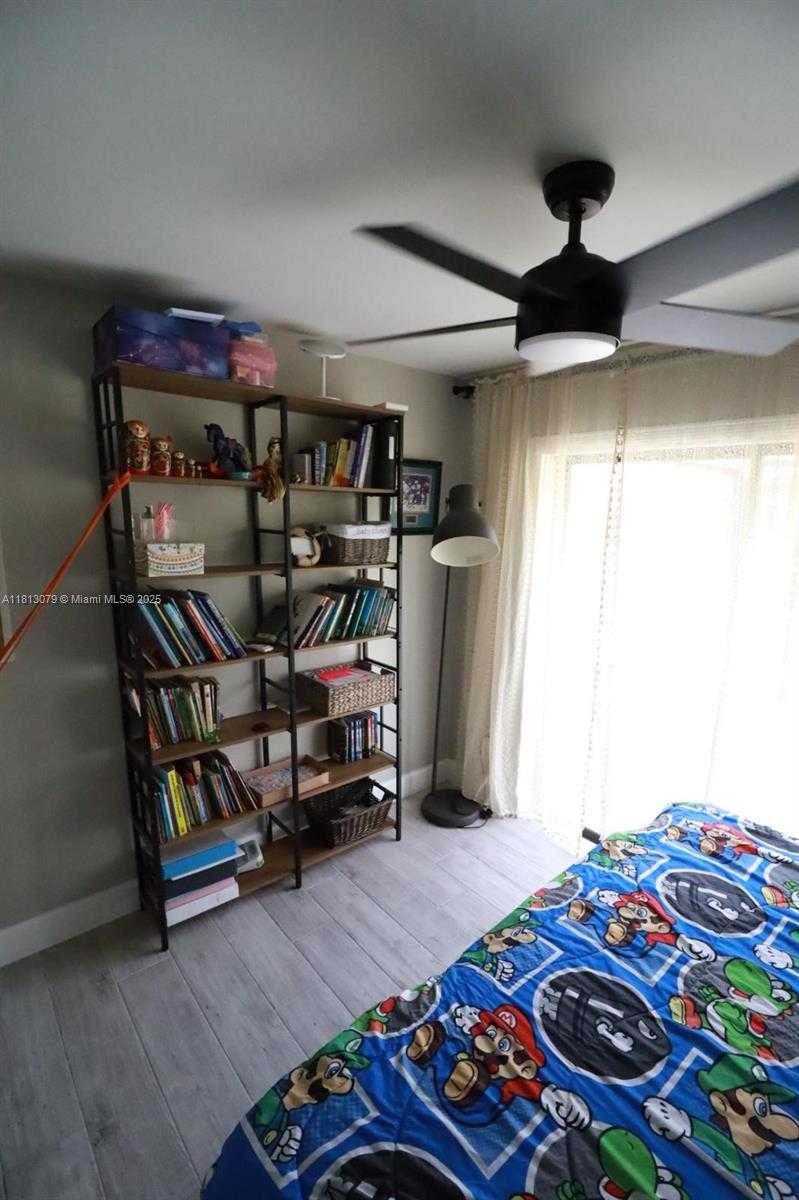 Small Image of 11613 NORTH 42ND RD N, West Palm Beach Number 21
