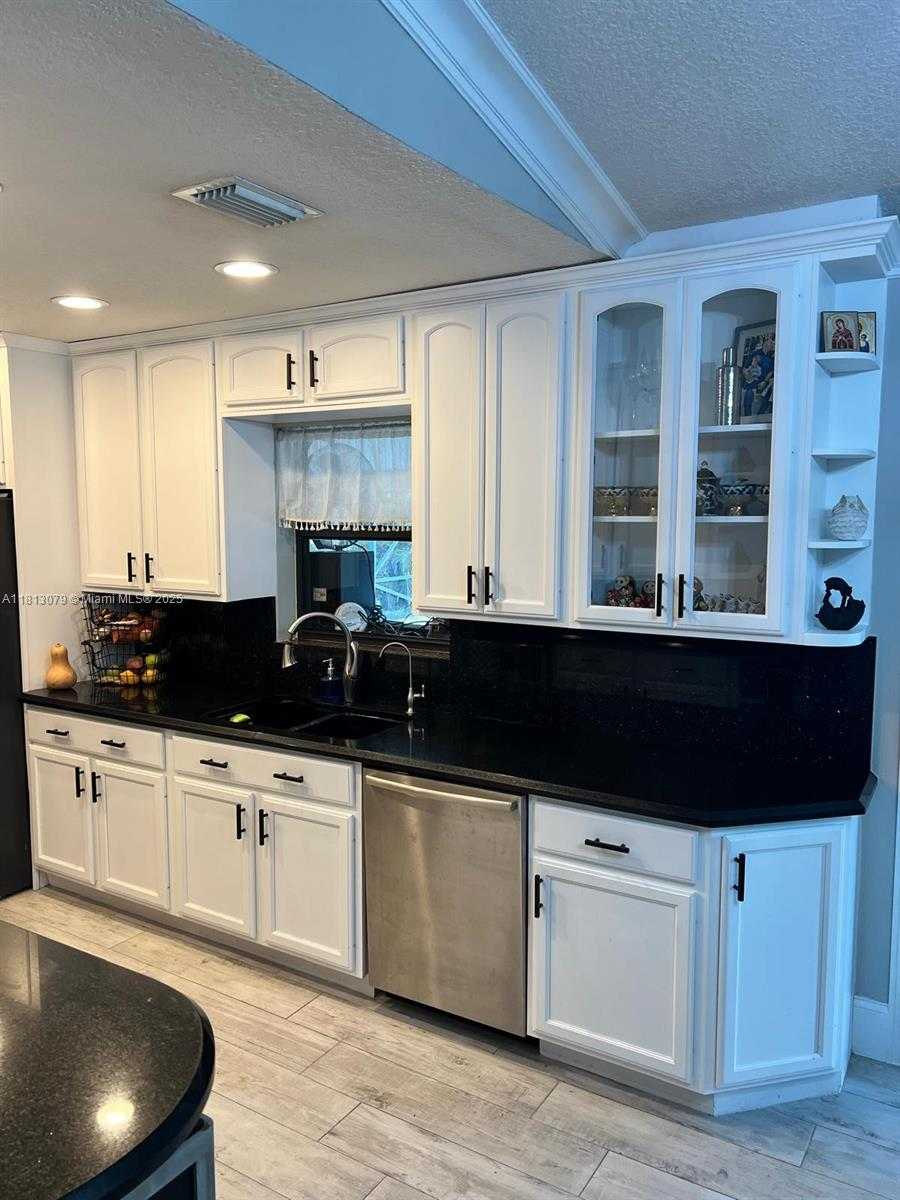 Small Image of 11613 NORTH 42ND RD N, West Palm Beach Number 5