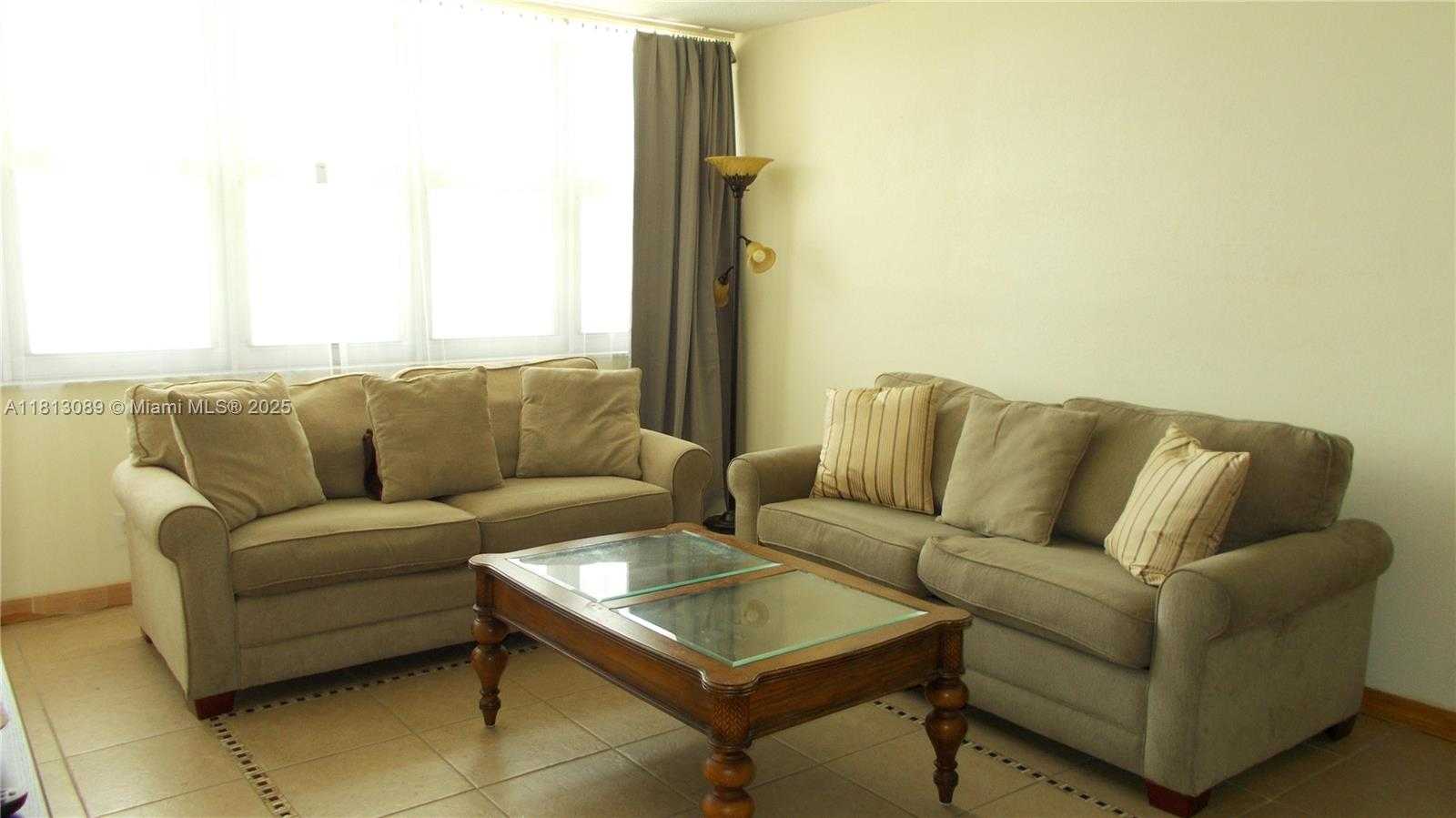 Small Image of 1825 SOUTH OCEAN DR #607, Hallandale Beach Number 12
