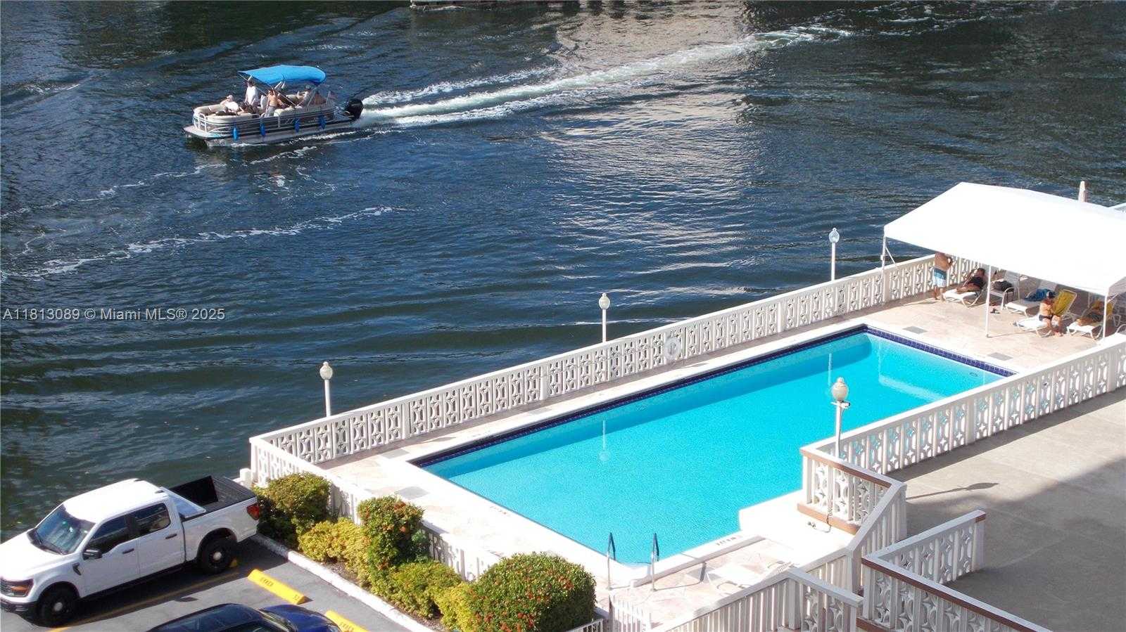 Small Image of 1825 SOUTH OCEAN DR #607, Hallandale Beach Number 3