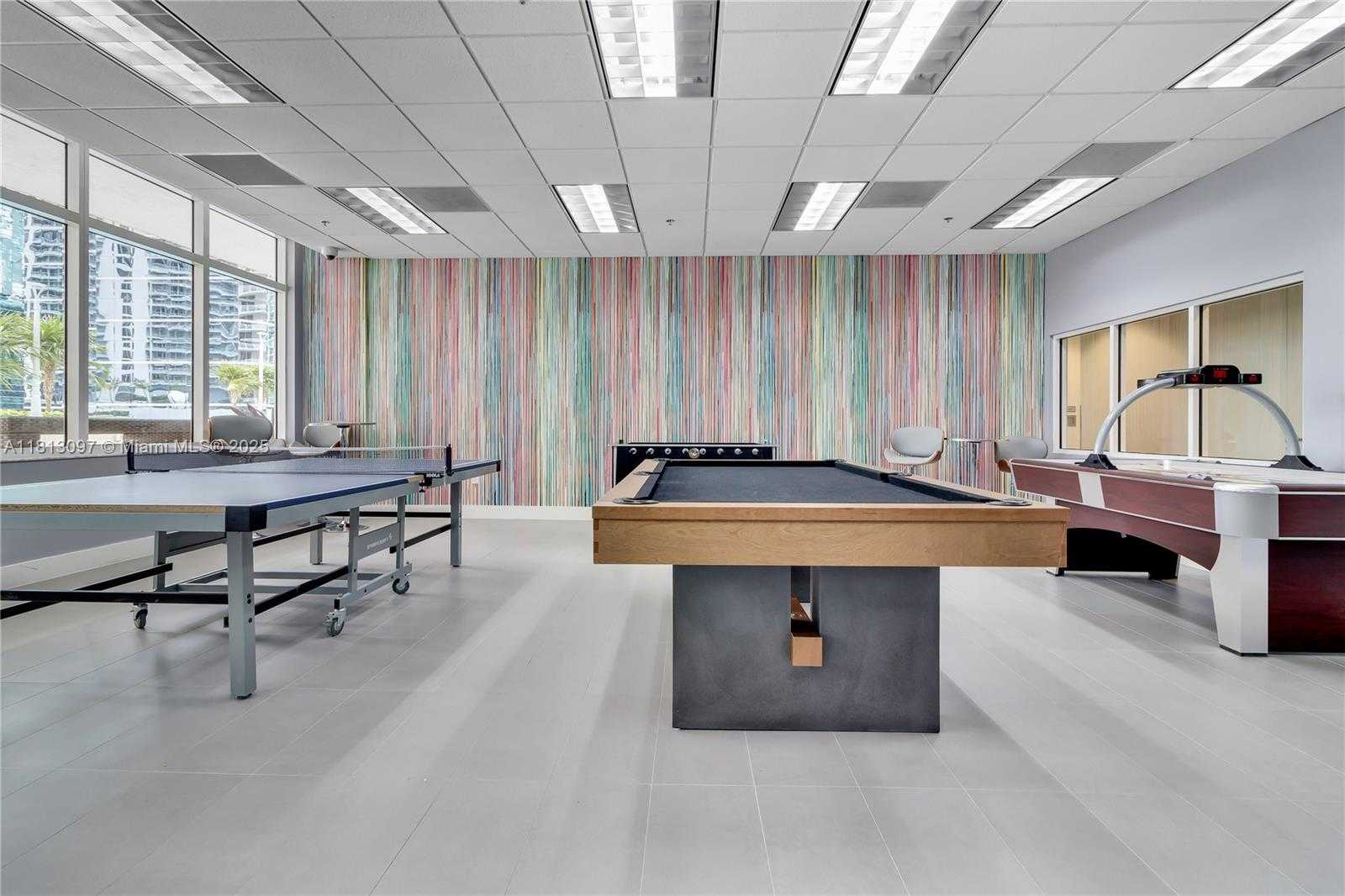 Small Image of 1200 BRICKELL BAY DR #2122, Miami Number 37