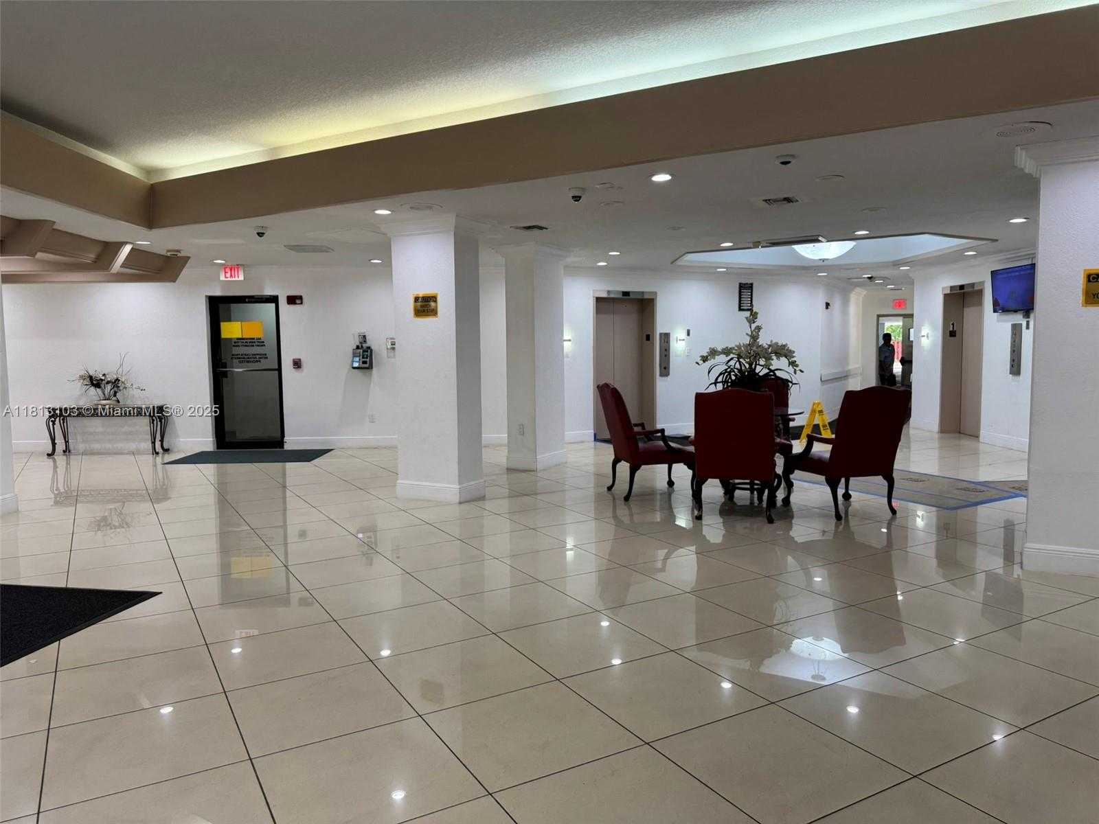 Small Image of 1300 NORTH EAST MIAMI GARDENS DR #521E, Miami Number 15