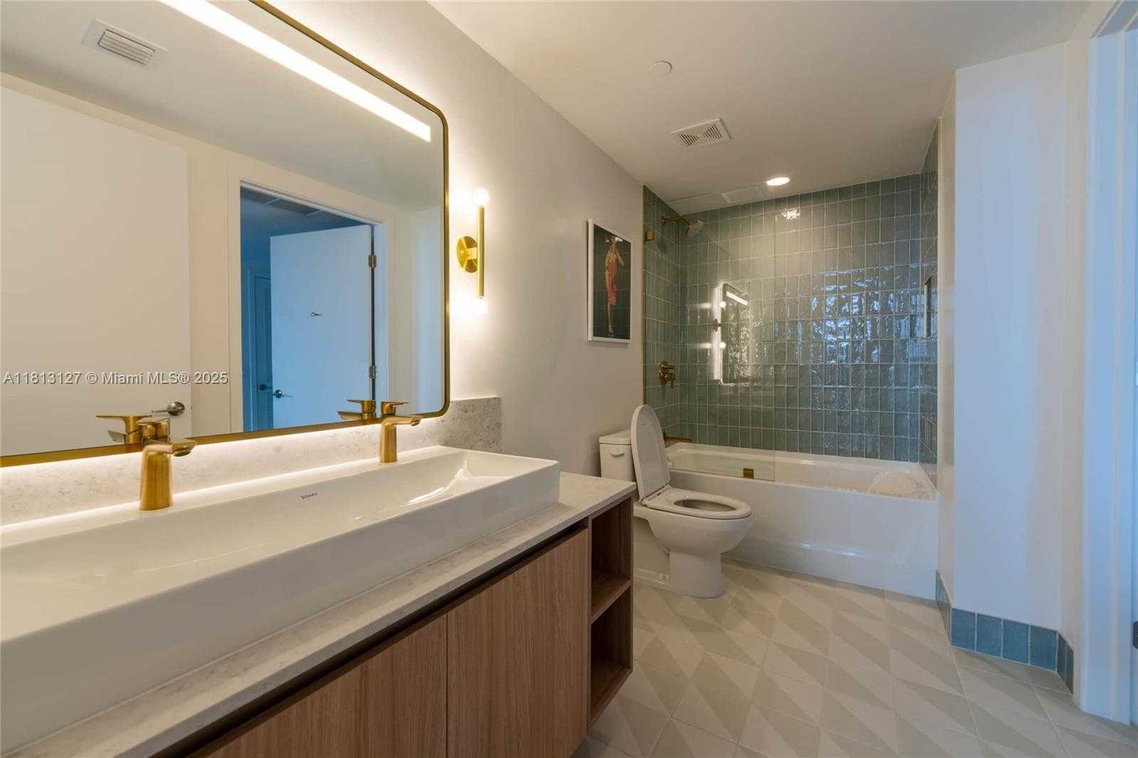 Small Image of 159 NORTH EAST 6TH ST #3004, Miami Number 18