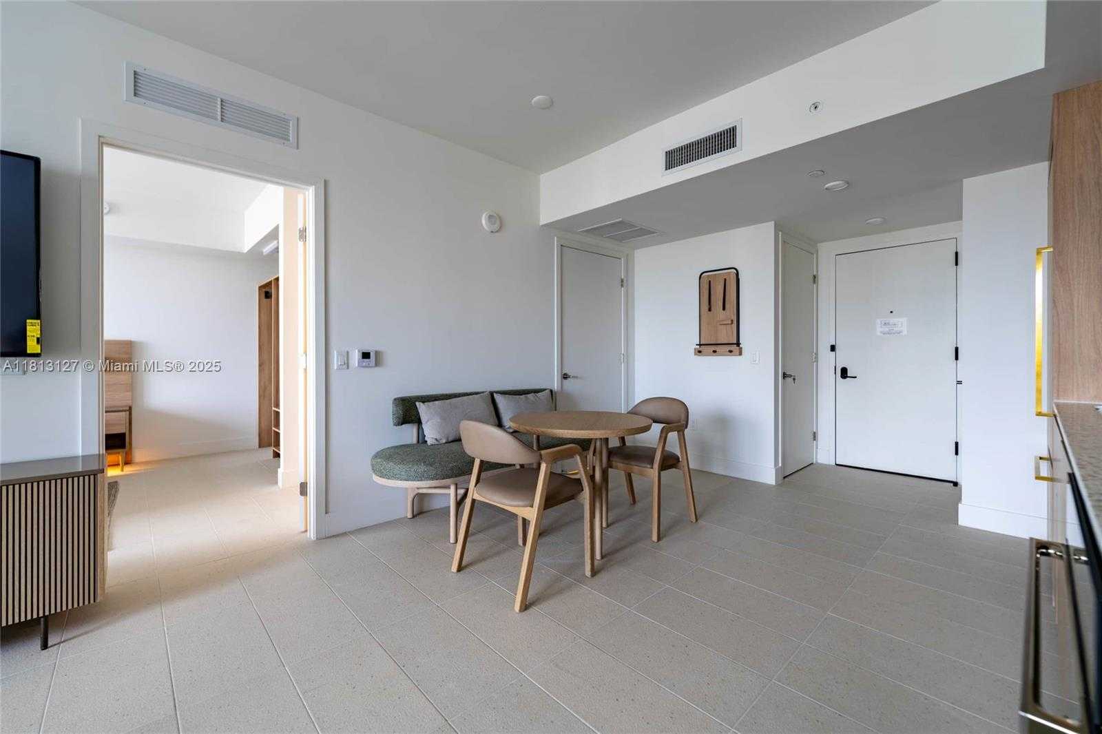 Small Image of 159 NORTH EAST 6TH ST #3004, Miami Number 4