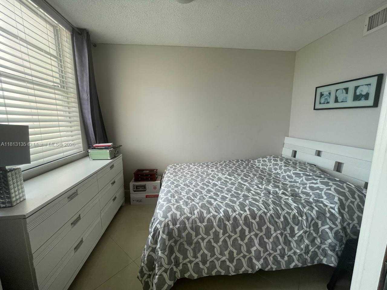 Small Image of 250 174TH ST #801, Sunny Isles Beach Number 13