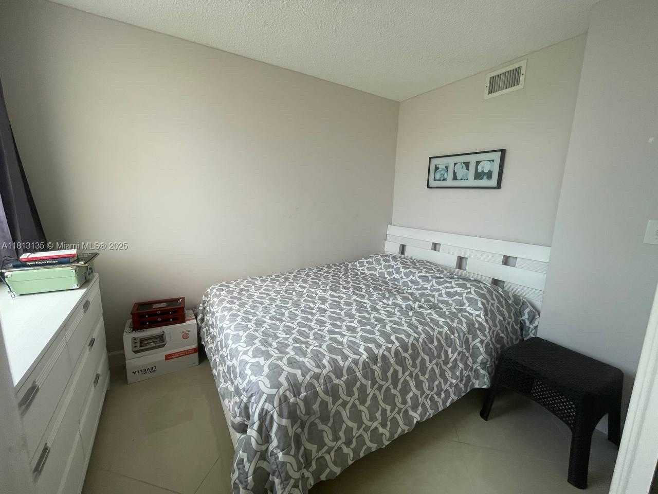 Small Image of 250 174TH ST #801, Sunny Isles Beach Number 14