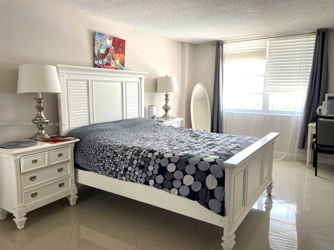 Small Image of 250 174TH ST #801, Sunny Isles Beach Number 18