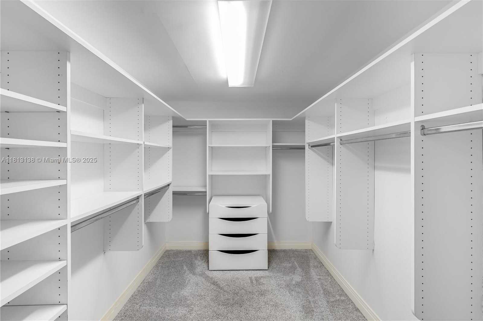 Small Image of 11111 BISCAYNE BLVD #16G, Miami Number 12