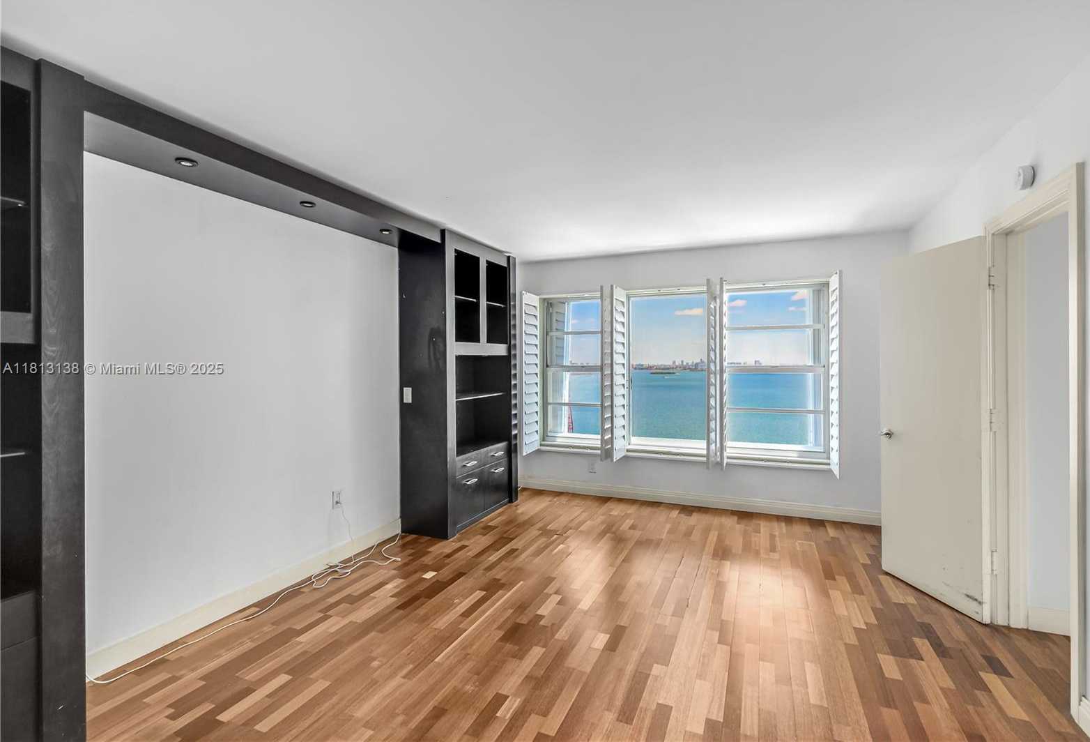 Small Image of 11111 BISCAYNE BLVD #16G, Miami Number 14