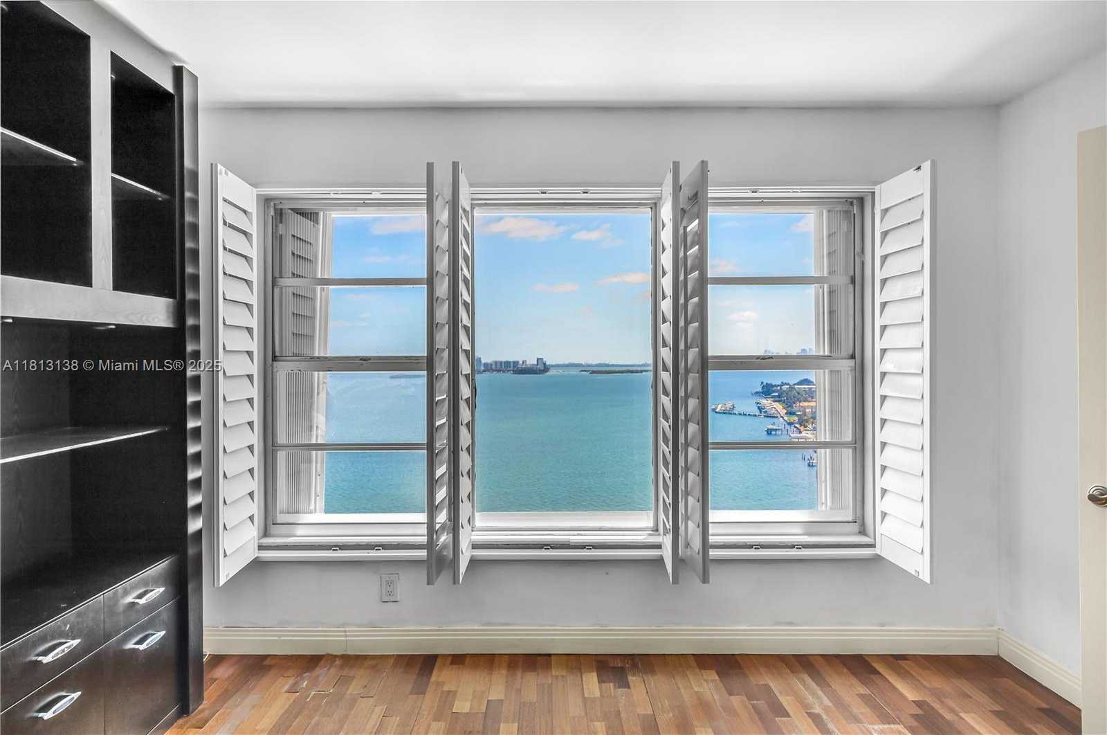 Small Image of 11111 BISCAYNE BLVD #16G, Miami Number 15