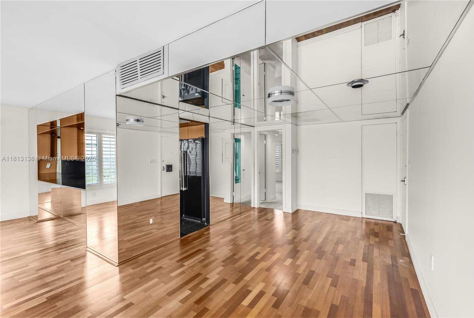 Small Image of 11111 BISCAYNE BLVD #16G, Miami Number 23