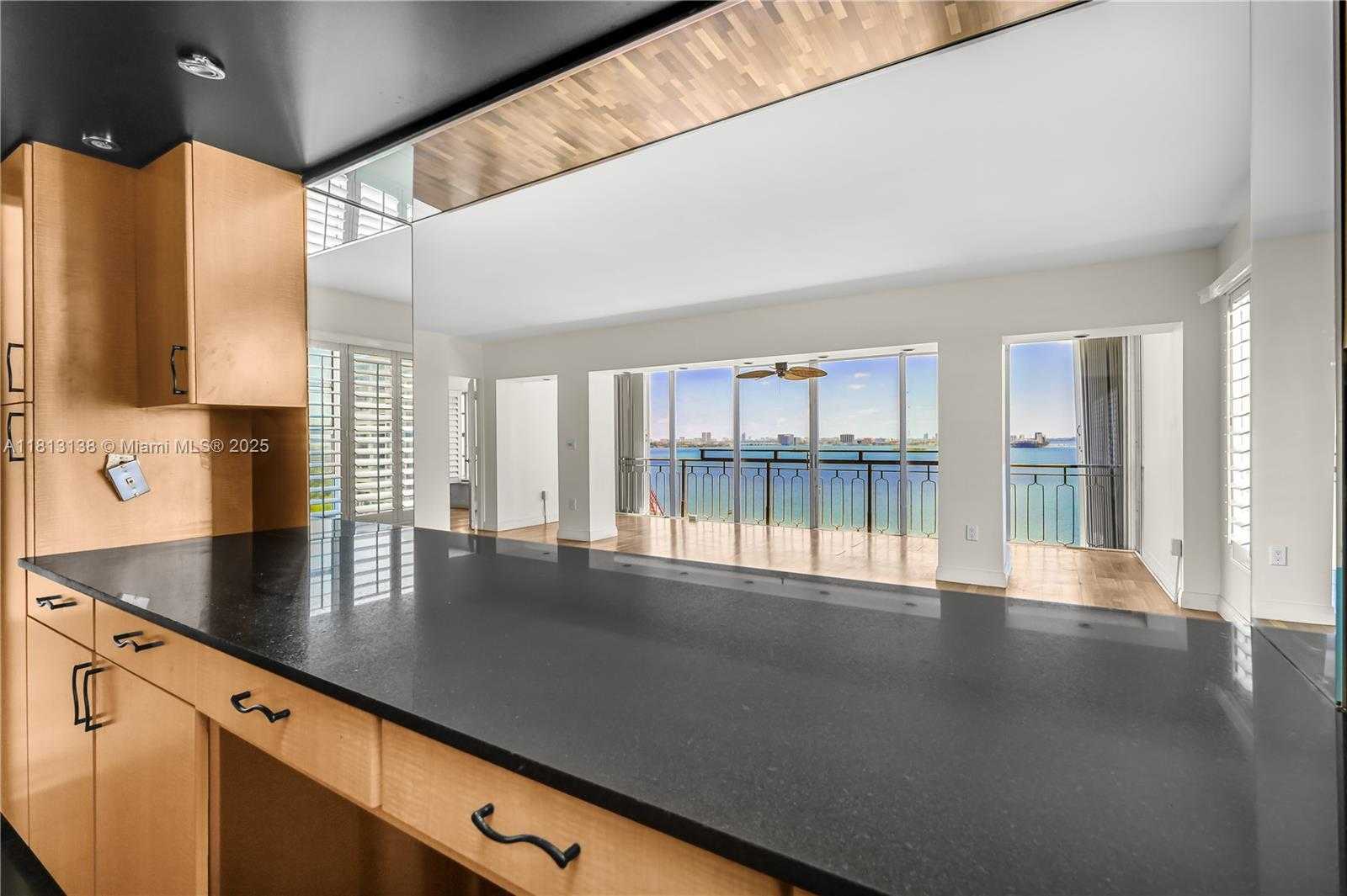 Small Image of 11111 BISCAYNE BLVD #16G, Miami Number 24