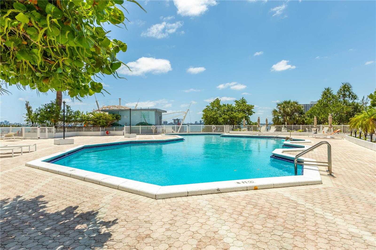 Small Image of 11111 BISCAYNE BLVD #16G, Miami Number 28