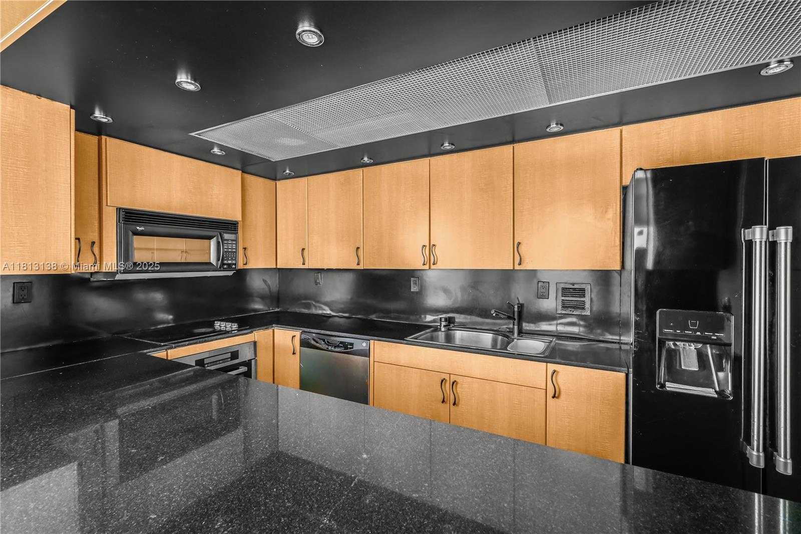 Small Image of 11111 BISCAYNE BLVD #16G, Miami Number 9