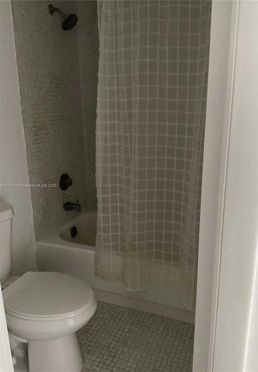 Small Image of 9273 COLLINS AVE #1107, Surfside Number 15