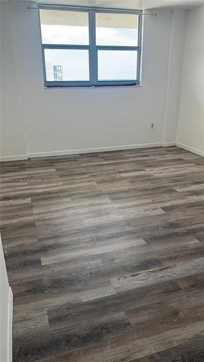Small Image of 9273 COLLINS AVE #1107, Surfside Number 16