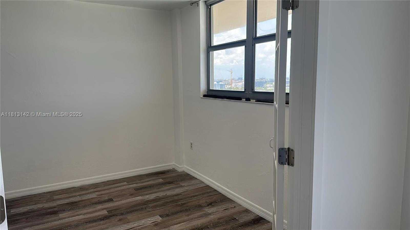 Small Image of 9273 COLLINS AVE #1107, Surfside Number 24