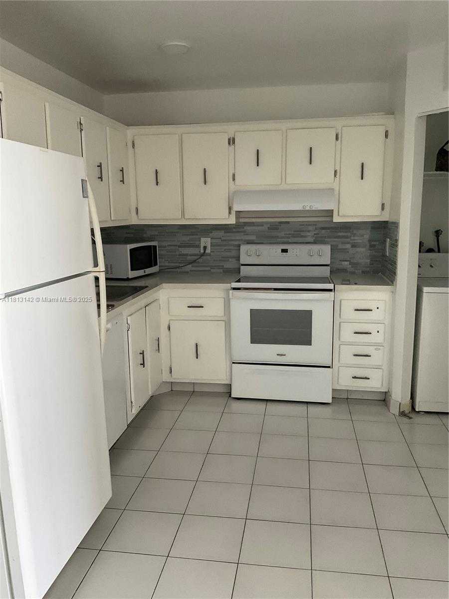 Small Image of 9273 COLLINS AVE #1107, Surfside Number 3
