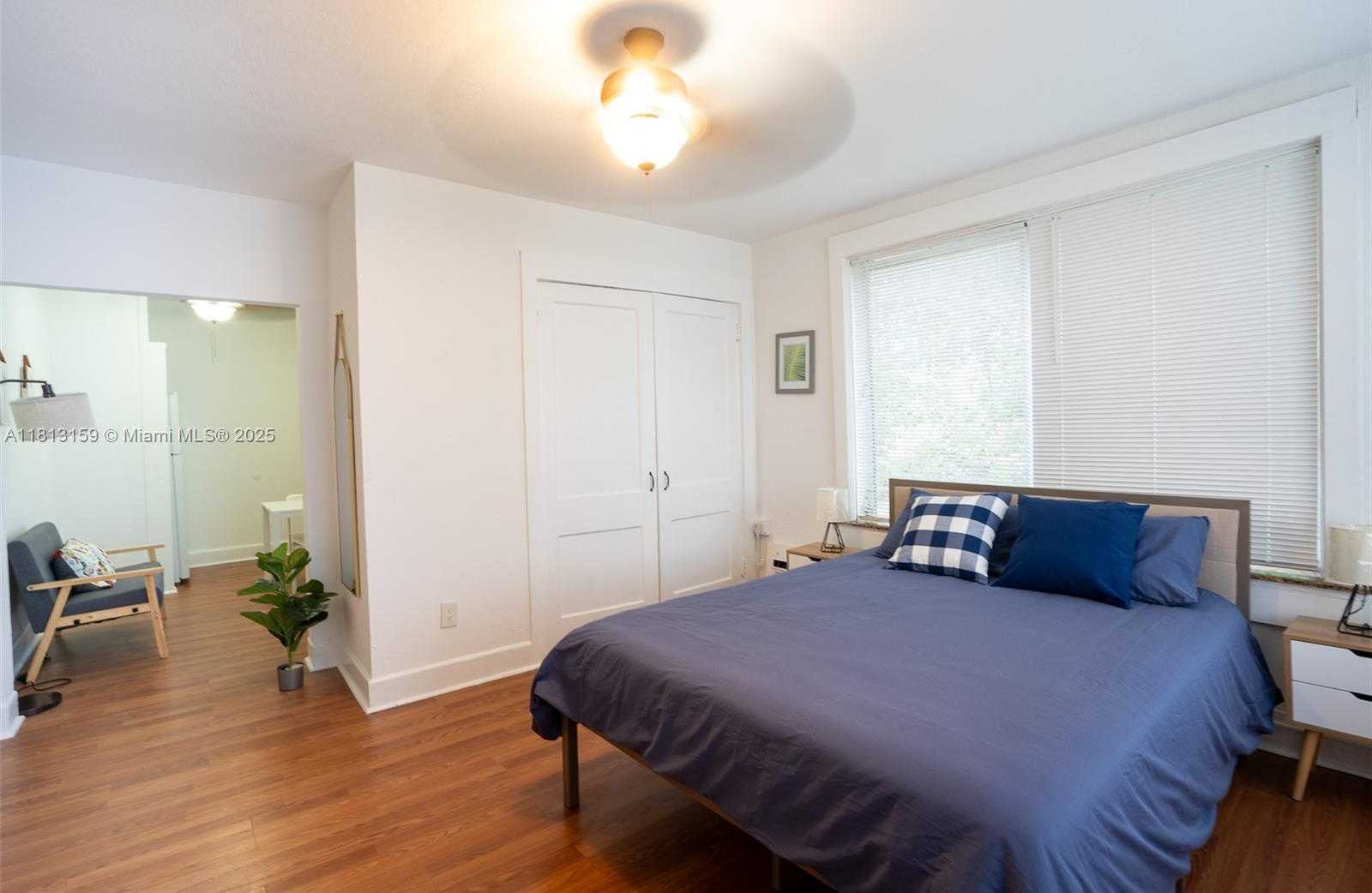 Small Image of 444 PONCE DE LEON BLVD #6, Coral Gables Number 11