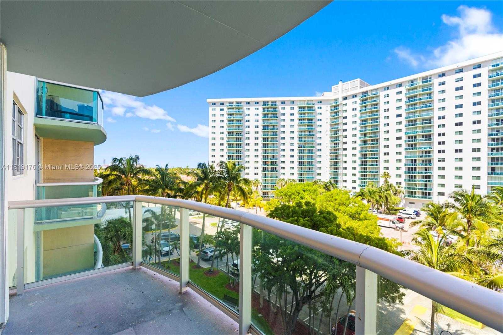 Small Image of 19390 COLLINS AVE #502, Sunny Isles Beach Number 24