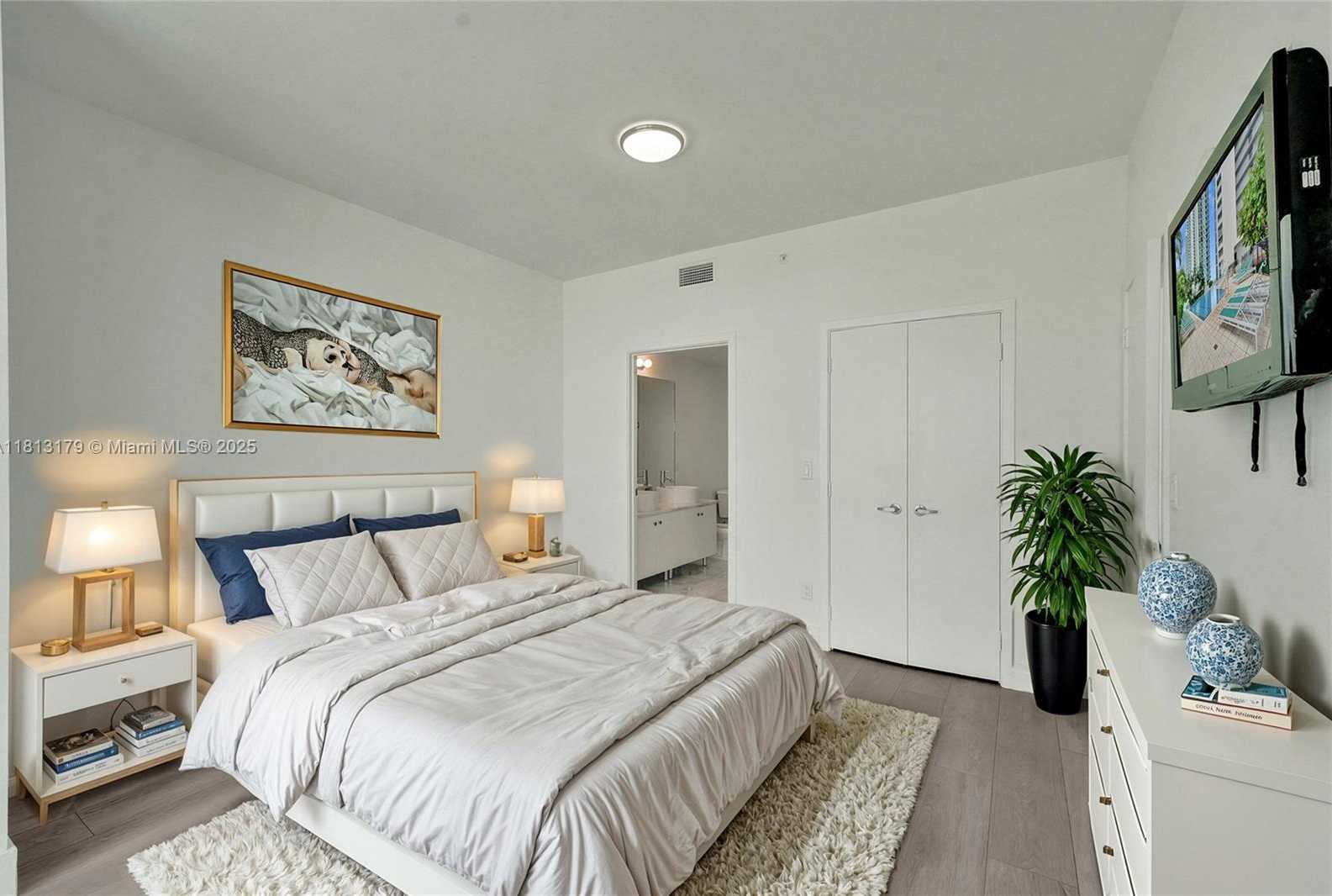 Small Image of 888 BISCAYNE BLVD #1805, Miami Number 5