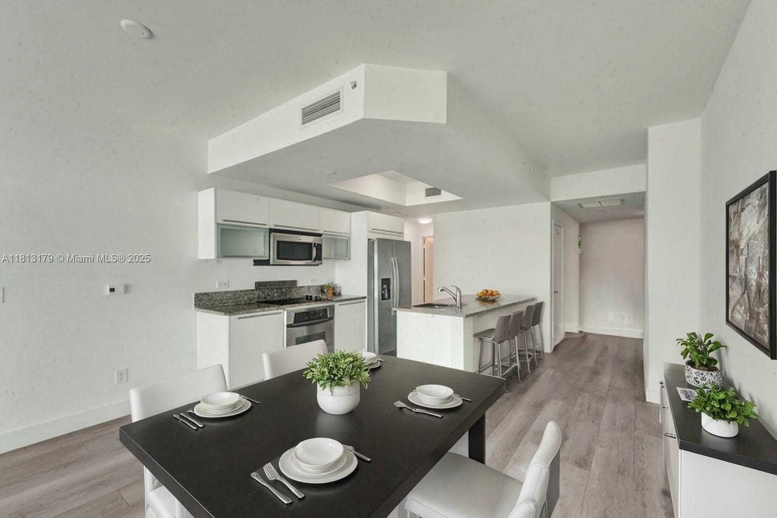 Small Image of 888 BISCAYNE BLVD #1805, Miami Number 8