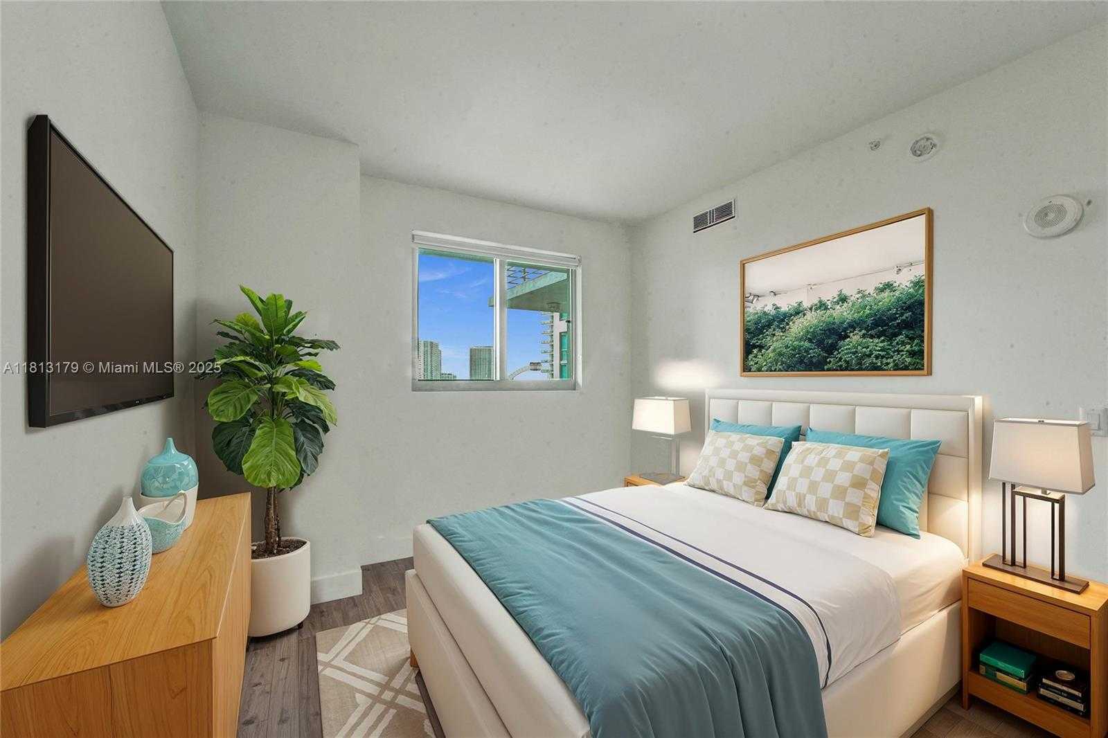 Small Image of 888 BISCAYNE BLVD #1805, Miami Number 9