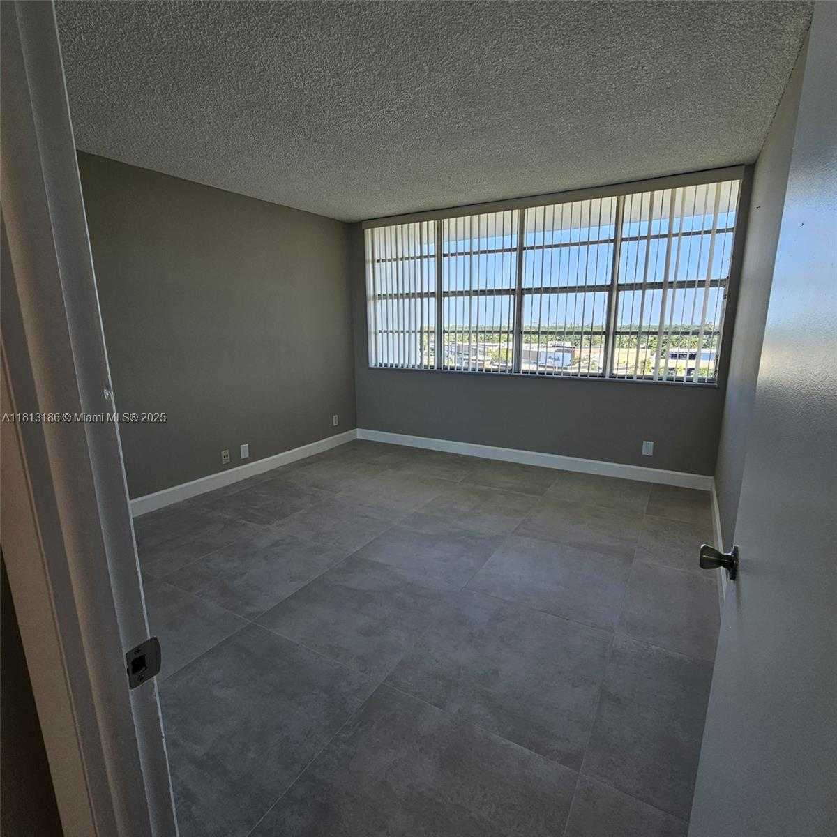 Small Image of 16710 NORTH EAST 9TH AVE #804, North Miami Beach Number 16