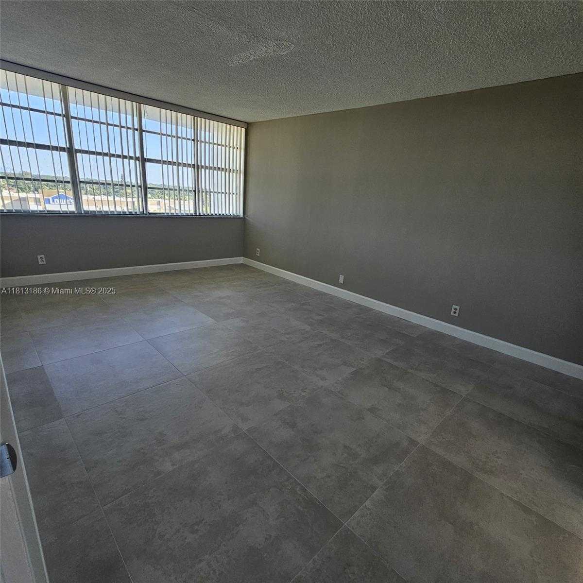Small Image of 16710 NORTH EAST 9TH AVE #804, North Miami Beach Number 19