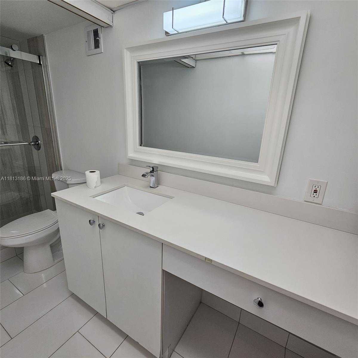 Small Image of 16710 NORTH EAST 9TH AVE #804, North Miami Beach Number 21
