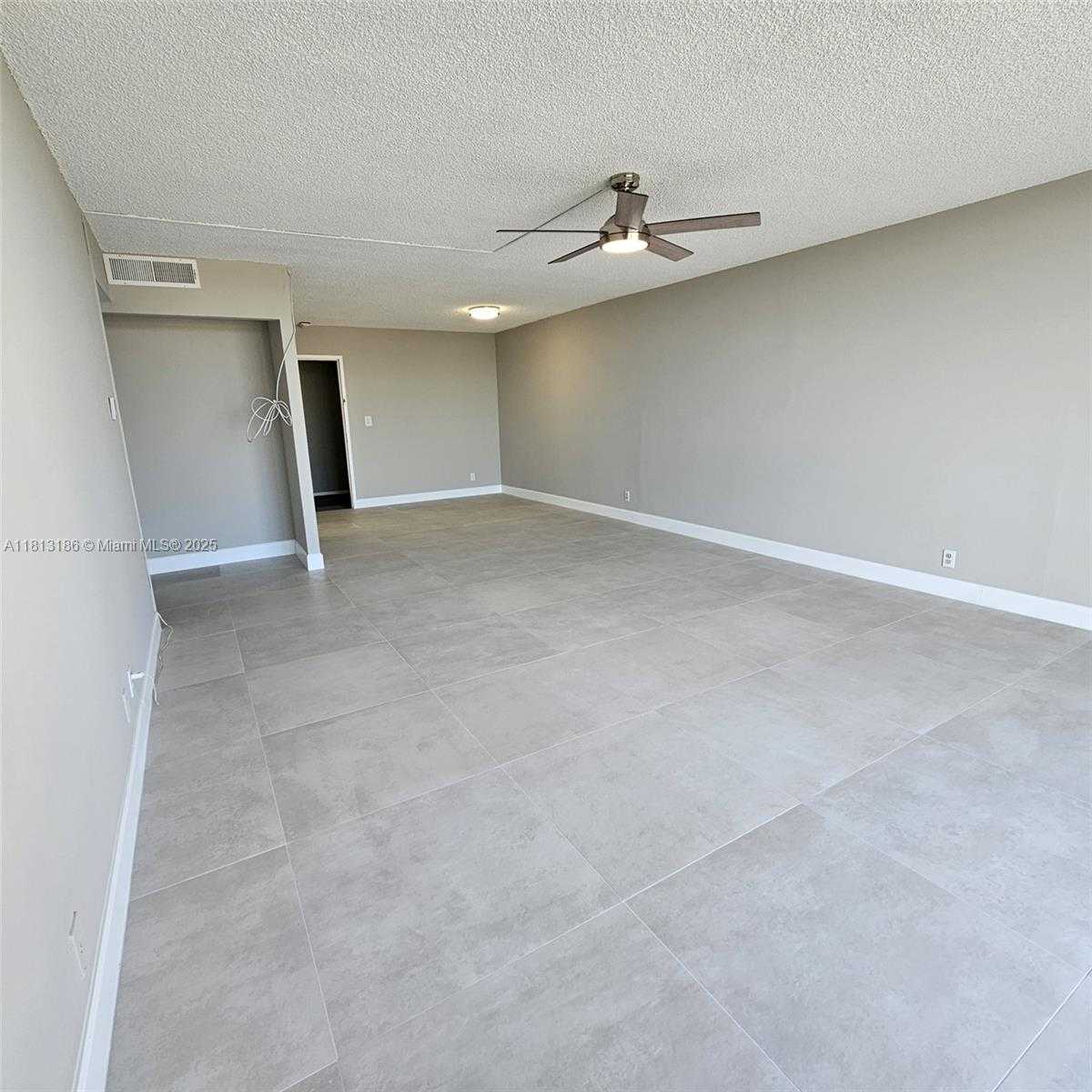 Small Image of 16710 NORTH EAST 9TH AVE #804, North Miami Beach Number 3