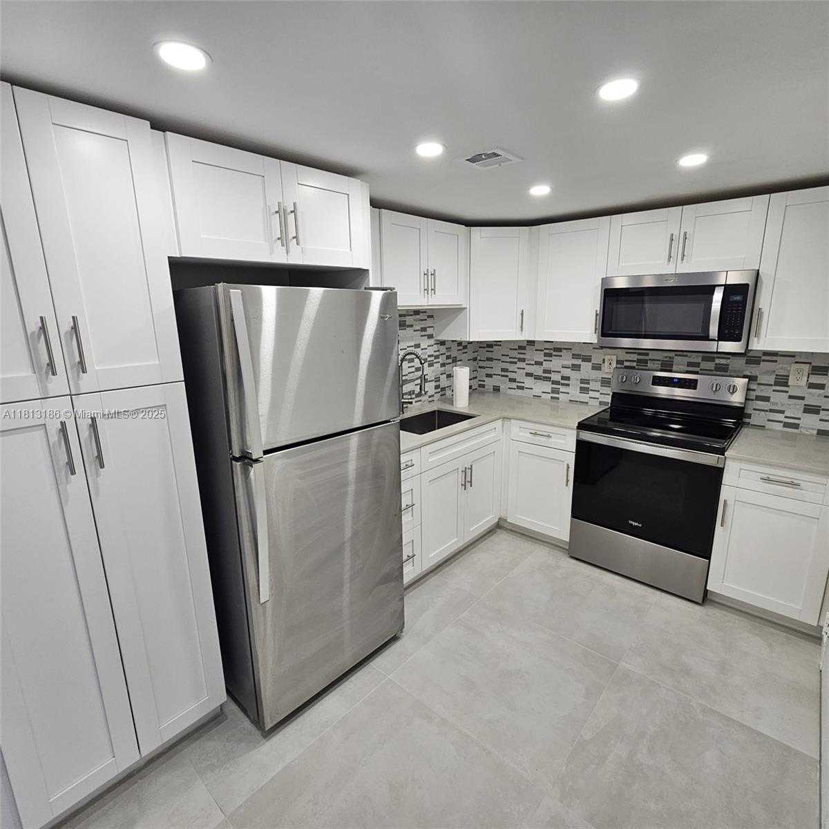 Small Image of 16710 NORTH EAST 9TH AVE #804, North Miami Beach Number 4